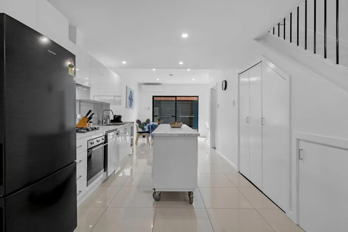 2Br Townhouse Cbd Chinatown Free Wifi Freeparking Villa Adelaide Holiday home